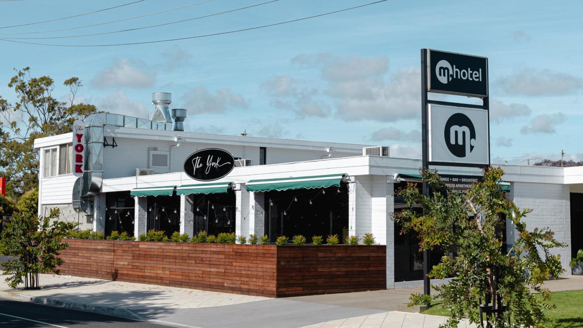 M Hotel Sale Exterior photo